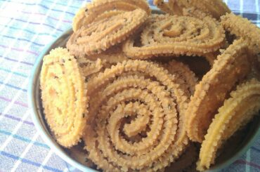 Easy method muruku recipe in tamil//முறுக்கு செய்வது எப்படி//easy snacks recipes in tamil//how to ma