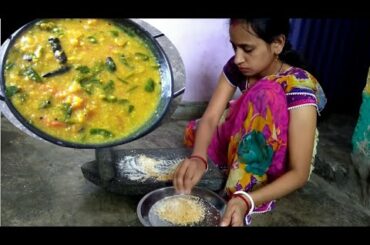HEALTHY FOOD❤️COOKING MORINGA LEAVES WITH DAL DRUMSTICK CURRY RECIPE/VILLAGE FOOD/Radhikarealvlogs