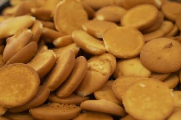 Healthy Snacks At The Workplace (Take Care of Yourself) Book 4