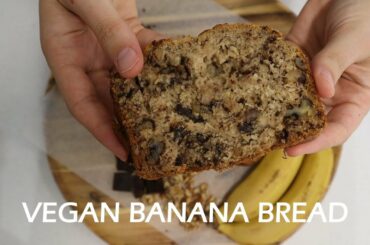 Vegan banana bread with walnuts and chocolate- simple and easy recipe - NO dairy NO eggs