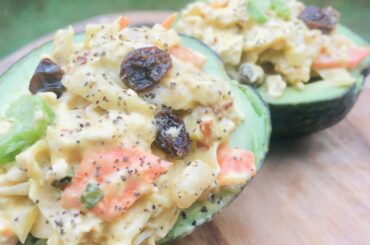 Curry CHICKEN salad amazing recipe! Healthy snack w/ avocado. Ways to use turmeric. Full of veggies