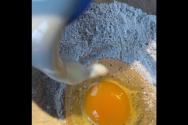 Watch how I fry prawns and crabs for weight loss