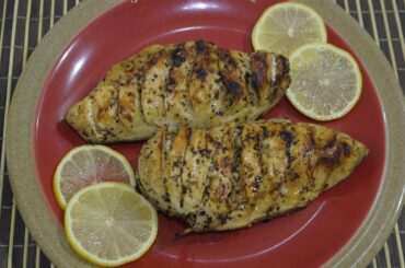 🍗 Lemon & Garlic Juicy Grilled Chicken Breast Recipe - Easy Simple & Fast
