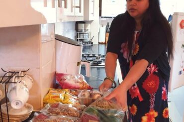 INDIAN HEALTHY BREAKFAST | Grocery Shopping | Some Gift Shopping for Christmas from Esprlia