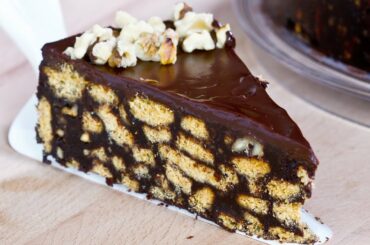 No-Bake Chocolate Biscuit Cake Recipe