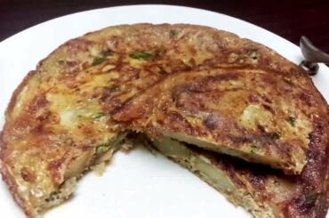 Easy Breakfast Recipe - Easy Snacks Recipe - Kids tiffin Box Idea - Potato Omelette Recipe