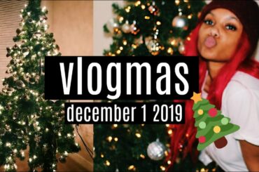 DECORATING MY CHRISTMAS TREE | VLOGMAS! Dec 1