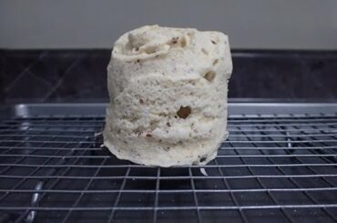 Basic low-carb, low-fat microwave bagel bun, recipe for busy singles