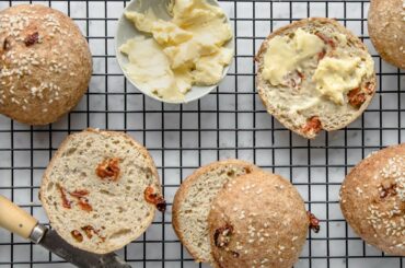 Keto Parmesan & Tomato Bread Rolls