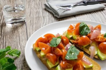 Avocado Toast Recipe - An healthy breakfast idea