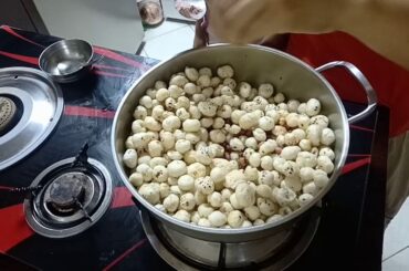 Roasted fox nuts for fasting, high protein, low calorie snack