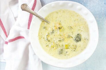 Low-Carb Instant Pot Broccoli Cheese Soup