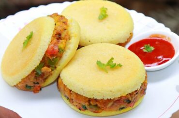SUJI IDLI - सूजी और आलू का सबसे टेस्टी नाश्ता बनाये | Instant Suji ka Idli Sandwich/Breakfast Recipe