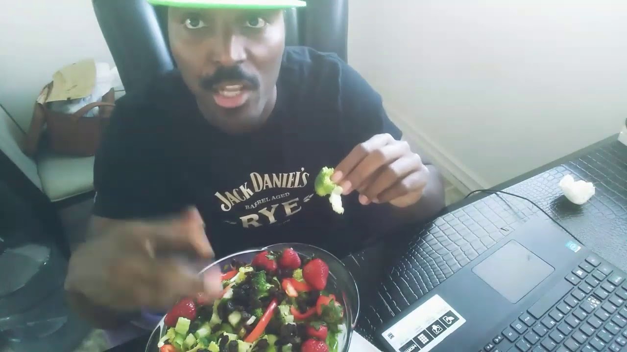 Man VS Salad Episode 16 PART 1 How to make a super delicious healthy salad Man VS Salad Episode 16 PART 1 How to make a super delicious healthy salad