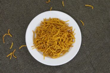 Potato Sev I உருளைக்கிழங்கு சேவ் I Snacks Recipe I Urulaikilangu Sev I Aloo Sev