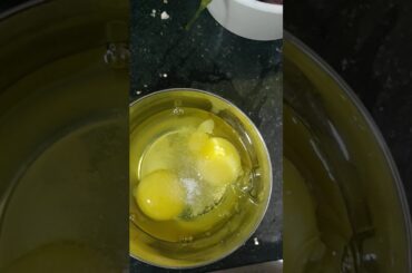 Healthy breakfast recipe/ egg and vegetables/ egg and veggies / scrumbled egg and veggies