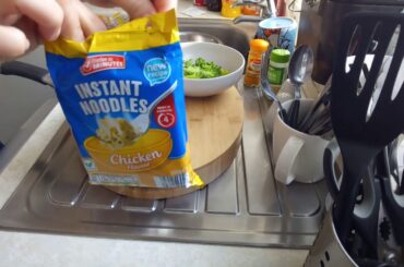 ASMR cooking 1 pound dinner idea, Broccoli noodles, Ena England