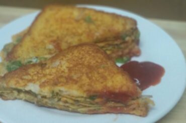 Bread Omelette // How to make bread Omelette// Quick Breakfast Recipe