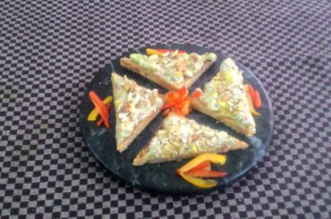 Avocado Tost/Healthy fruit Toast/Fruit toast/Toast recipe by-Dr. Anamika Johari.
