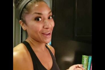 Low calorie- skillet chicken with lemon garlic cream sauce