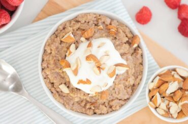 Raspberry Almond Quinoa Bowl Recipe | Healthy Meal Plans