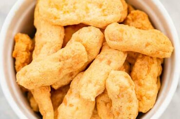 Keto Cheetos Recipe - Crunchy & Cheesy Keto Snack - Very Easy to Make
