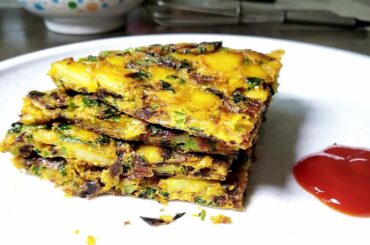 Potato Omelette Recipe l Easy Breakfast Recipe  Easy Snacks Recipe l Kids tiffin Box Idea  Toasted