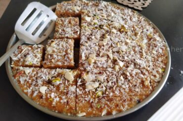 Authentic Gur Papdi Recipe - गुड़ पापड़ी  - Daadi Maa's Gud Papdi Recipe in Hindi - Zulekhas Kitchen