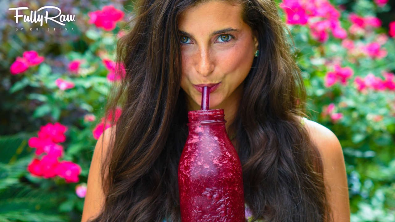 Easy Smoothie for Beauty, Energy, & Weight Loss! Easy Smoothie for Beauty, Energy, & Weight Loss!