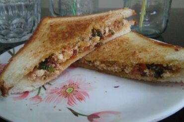 Paneer sandwich😋/how to make paneer sandwich/sandwich kysea bnayea/ breakfast recipe/tiffin recipe