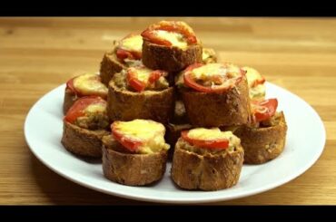 Mini tomato and herb bruschettas: a perfect appetizer to try!