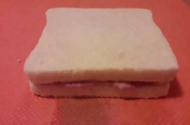 Cherry sauce mousse bread (recipe)