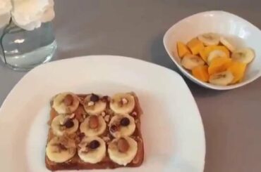 Healthy Breakfast Ideas | Peanut Butter and Banana on Toast