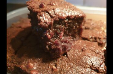 10 Minutes Fudgy Chocolate Brownie | Easy Low Calorie Chocolate Brownie