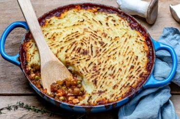How To Make Vegan Shepherd’s Pie - Vegetarian Shepherd’s Pie Recipe - Blondelish
