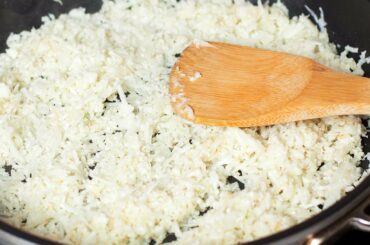 How to Cook Cauliflower Rice to Make Keto and Low Carb Meals