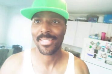 Man VS Salad. Episode 19 PART 1. How to make a super delicious healthy salad