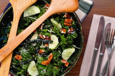 Perfectly Simple Lemon Kale Salad