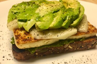 Tofu Avocado Open Sandwich | Healthy Vegetarian Recipe