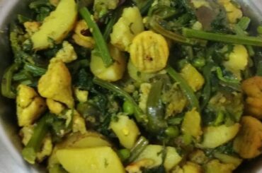 Healthy and tasty veg recipe#সবজি দিয়ে ডালের বড়ির নিরামিষ রেসিপি