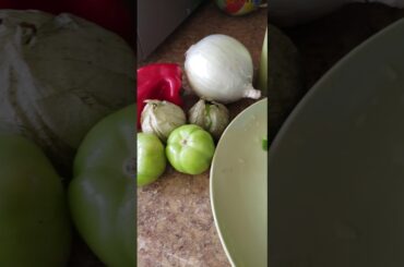 How to prepare vegetables. How to preserve a healthy breakfast with olive oil, sea salt and lemon.