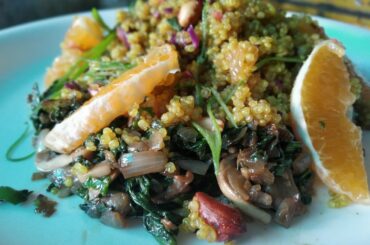 Spinach & Quinoa Salad | Quinoa Salad Recipe | Quinoa Recipe For Weight Loss | DP Kitchen | Quinoa