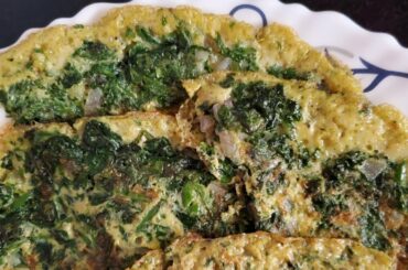 Healthy Spinach Omelette..(Easy Breakfast Recipe )