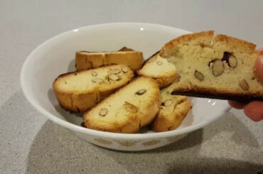 Simple Almond Biscotti (Under $5!!) Great Snack for the Week! - 아주 쉬운 아몬드 비스코티