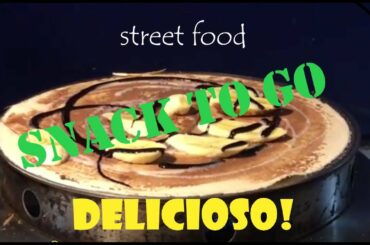 Crepe on the street - A quick delicious snack to go!