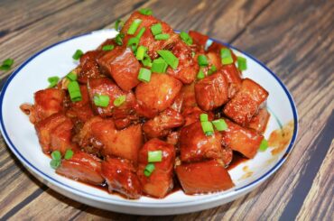 Most delicious braised pork Sunday dinner family meals meat cooking recipe  红烧肉