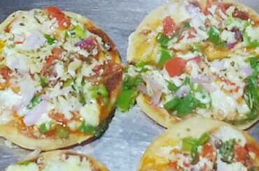 #Mini pizza with wheat flour#easy tasty healthy mini pizza#no maida , no ovenpizza recipe #