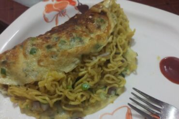 5 min quick breakfast recipe // Maagi omlette// Kids breakfast idea