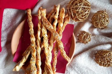 Twisted Bread Sticks | Easy Snack Recipe