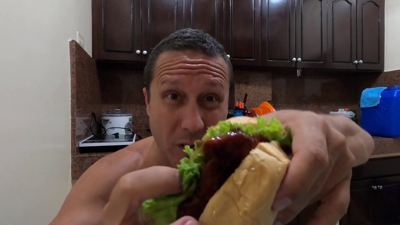 Fried Chicken Sandwich with BARBECUE SAUCE for Lunch Fried Chicken Sandwich with BARBECUE SAUCE for Lunch